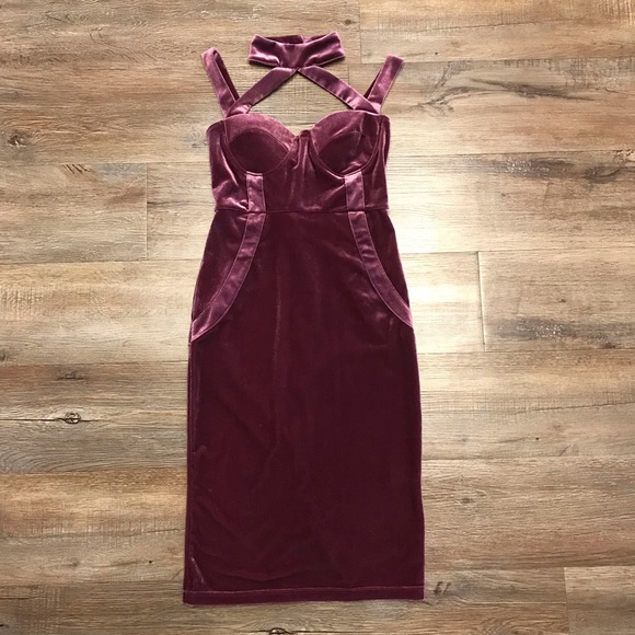 Hot Miami Styles Dresses & Skirts - Hot Miami Styles Mauve Velvet Bodycon Midi Dress with Choker